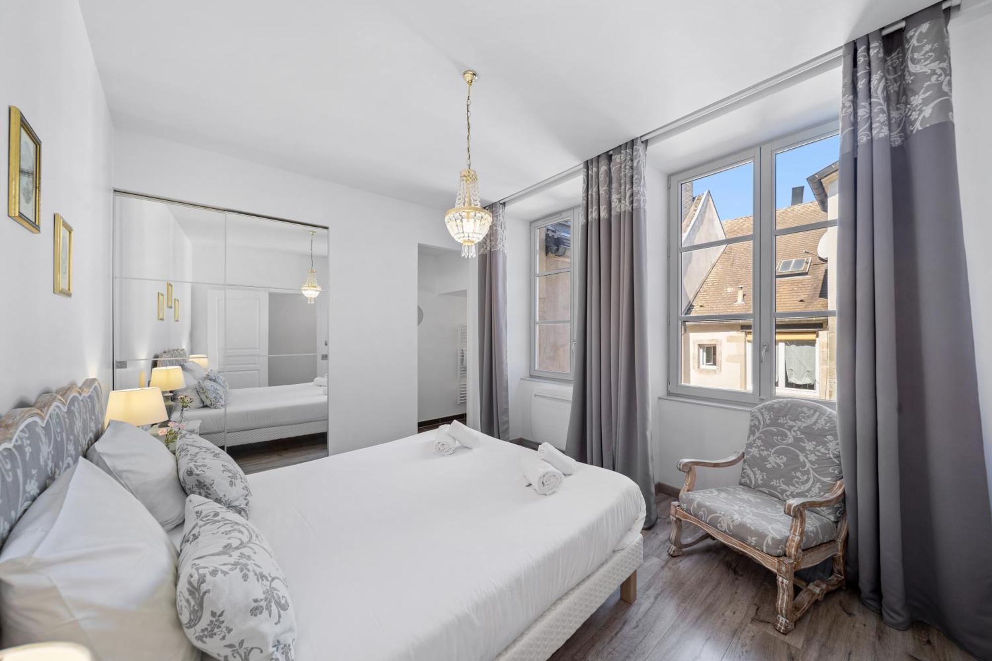Le Beau Carnot - Appartement En Hypercentre De Beaune Beaune  Eksteriør bilde